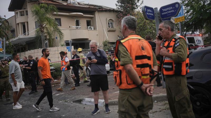 Az éjszaka folyamán Izrael és Irán továbbra is egymás ellen harcoltak, és mindkét fél számára egyre nő az áldozatok száma.