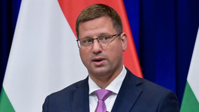 Magyarország hétfőn különleges intézkedéseket hoz az ukrán hírportálokkal szemben, amelyek tükörhatást gyakorolnak a két ország közötti információáramlásra.