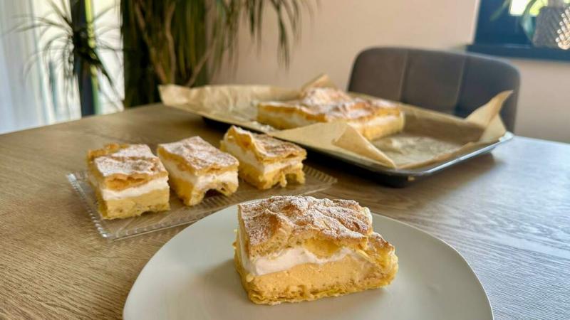 Magas-Tátra, más néven a Havas Kárpátok, egy lenyűgöző hegyvidéki táj, ahol a természet csodái és a kalandok várják a látogatókat. E gyönyörű vidék varázsát a fenséges csúcsok, a kristálytiszta tavak és a buja erdők adják. A helyi kultúra és gasztronómia 