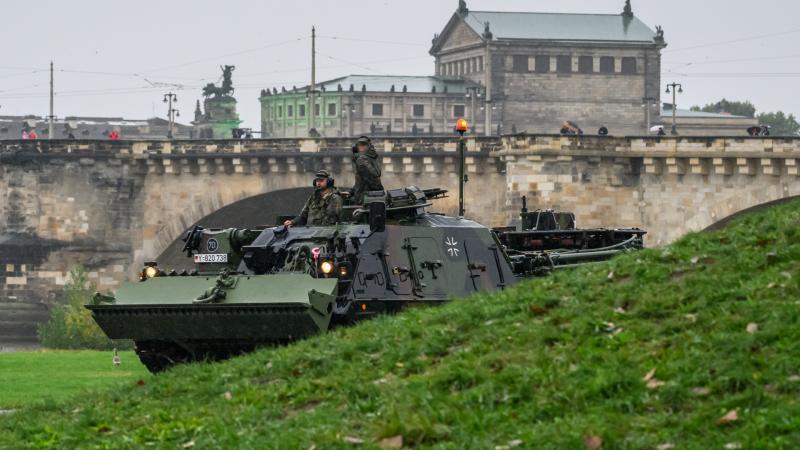 Németország aggódik a jövő miatt: a hírek szerint Oroszország támadása éveken belül bekövetkezhet, és már most elkezdték felkészíteni a lakosságot a lehetséges következményekre.