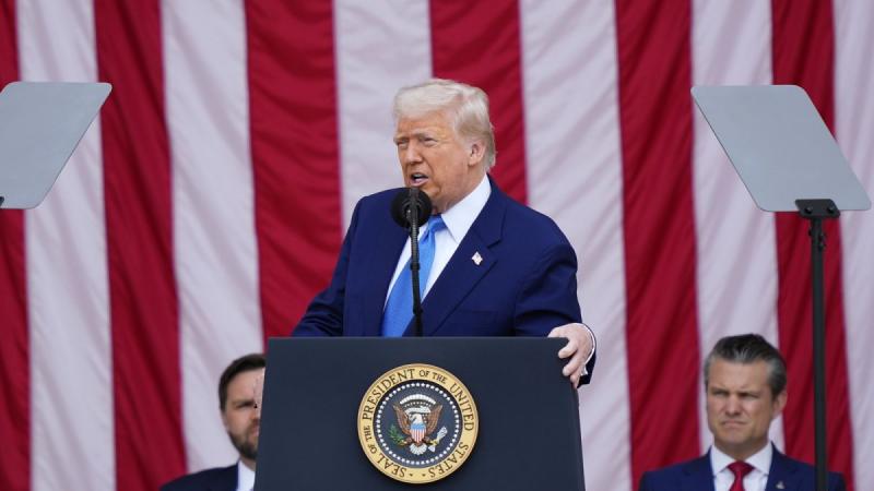 Trump figyelmeztette Putyint, hogy 
