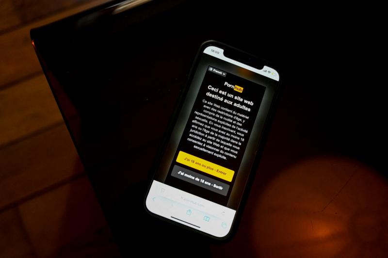 Franciaországban felfüggesztik a Pornhub működését.