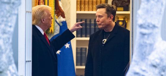 Epstein ügyvédje megvédte Trumpot, miután Musk azt állította, hogy az amerikai elnök neve is megtalálható a titkosított iratok között.
