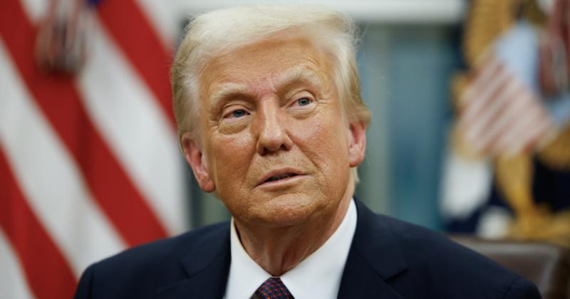 Az amerikai elnök, aki nap mint nap megdöbbenti a világot, most Hollywood varázslatos világát is meghódította.