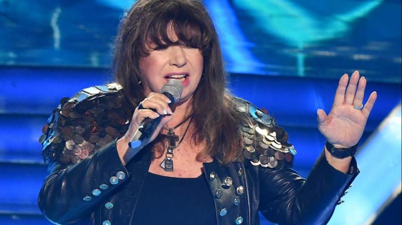 Zalatnay Sarolta kifejezte, mennyire bosszantó volt az a férfi.