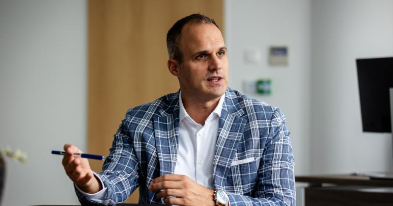 Ez gyakorlatilag egy ingyenes hitellehetőség, a kormány pedig új eszközzel gazdagította arzenálját.