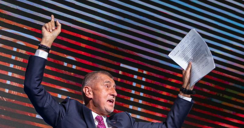 A francia kormányválság és a cseh kormányváltás olyan politikai események, amelyek nem csupán a két ország belső helyzetét tükrözik, hanem szélesebb körű tendenciákat is jeleznek Európa politikai táján. A francia kormányválság például a politikai instabil